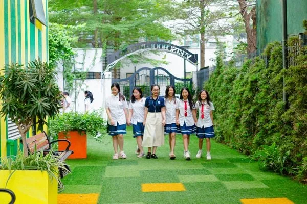 [KEEP THE MEMORIES] THÁNG NĂM RỰC RỠ