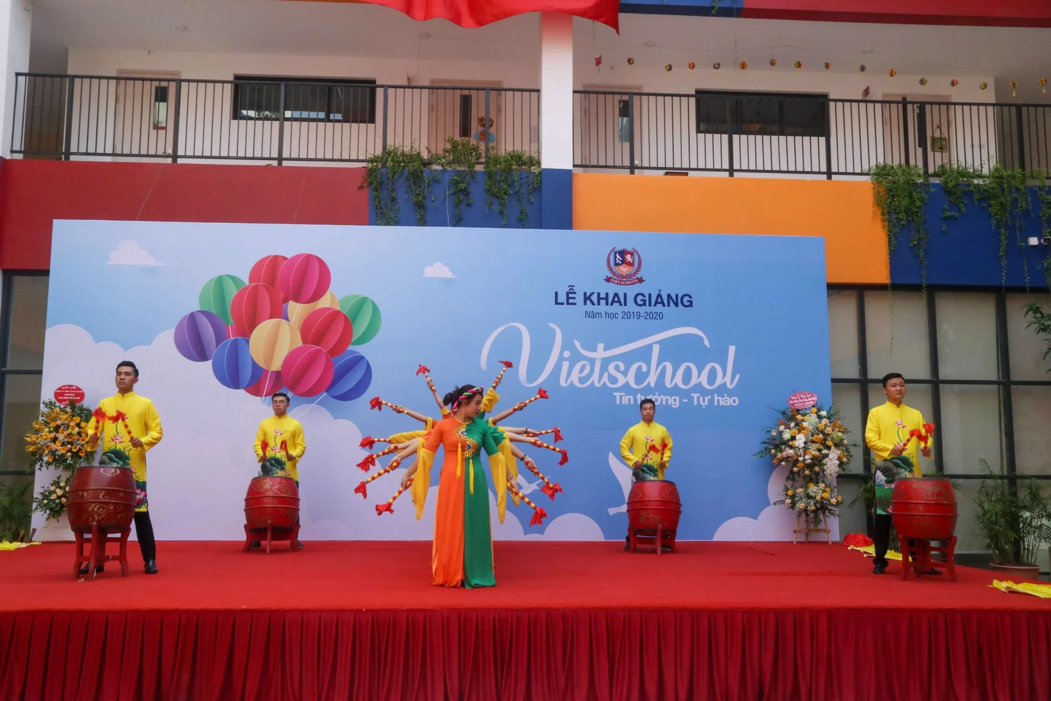 Khai giảng đậm nét văn hóa Việt tại Vietschool