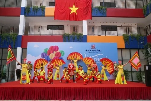 NHÌN LẠI CHẶNG ĐƯỜNG ĐÃ QUA – VỮNG BƯỚC HÀNH TRÌNH SẮP TỚI