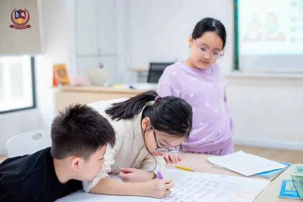“ĐI” DỌC VÙNG DUYÊN HẢI MIỀN TRUNG CÙNG VIETSCHOOLERS KHỐI 4 QUA TIẾT HỌC LỊCH SỬ & ĐỊA LÝ