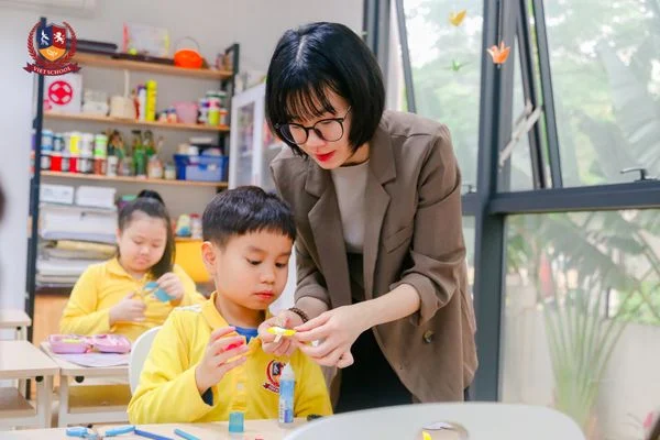 MĨ THUẬT – GIỜ HỌC CỦA SỨC SÁNG TẠO KHÔNG GIỚI HẠN