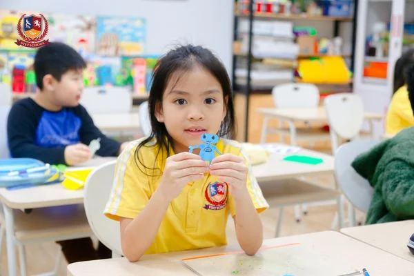 MĨ THUẬT – GIỜ HỌC CỦA SỨC SÁNG TẠO KHÔNG GIỚI HẠN