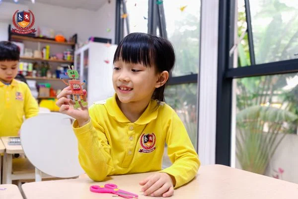 MĨ THUẬT – GIỜ HỌC CỦA SỨC SÁNG TẠO KHÔNG GIỚI HẠN