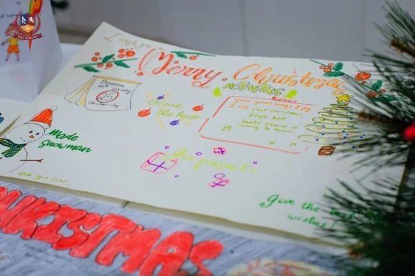 MESSAGES OF JOYFUL TIDINGS - DỰ ÁN TIẾNG ANH MANG NHỮNG THÔNG ĐIỆP YÊU THƯƠNG MÙA GIÁNG SINH
