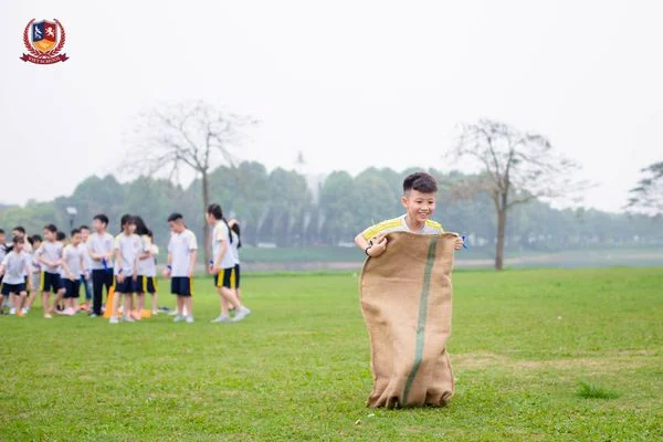 KHỐI 3 VẬN ĐỘNG THÔNG MINH - KẾT TÌNH ĐỘI NHÓM TẠI CÔNG VIÊN YÊN SỞ