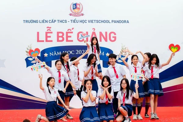 LỄ BẾ GIẢNG NĂM HỌC 2023-2024: TRỌN VẸN MỘT HÀNH TRÌNH HẠNH PHÚC