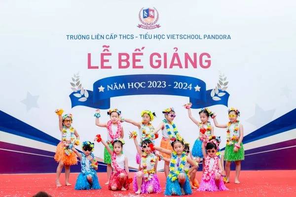 LỄ BẾ GIẢNG NĂM HỌC 2023-2024: TRỌN VẸN MỘT HÀNH TRÌNH HẠNH PHÚC
