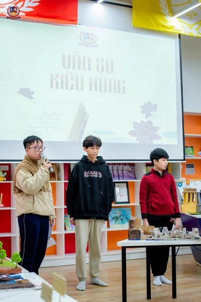 DÒNG CHẢY LỊCH SỬ, VĂN HÓA VIỆT SỐNG ĐỘNG TRÊN SA BÀN, MÔ HÌNH CỦA VIETSCHOOLERS
