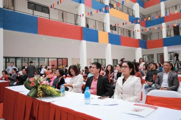 Lễ Khánh thành và các hoạt động trải nghiệm tại Vietschool 2