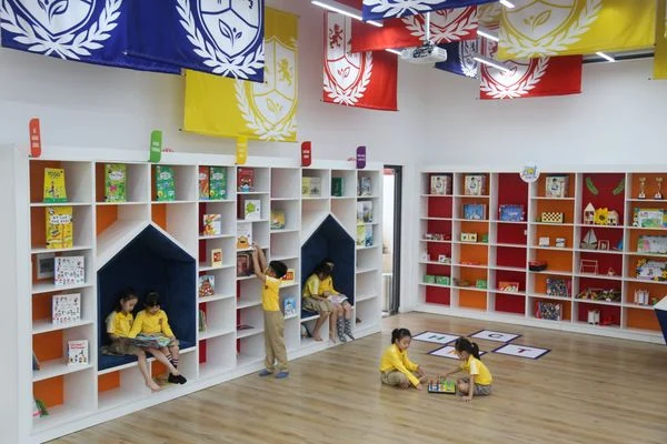 7 TIÊU CHÍ ĐÁNH GIÁ MỘT NGÔI TRƯỜNG TỐT Cơ sở vật chất hiện đại, hỗ trợ tốt nhất cho việc học của con
