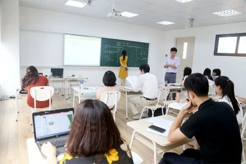 GIÁO VIÊN THCS VIETSCHOOL ĐÀO TẠO VÀ TẬP HUẤN GIẢNG DẠY, SẴN SÀNG CHÀO ĐÓN NĂM HỌC MỚI 2020-2021