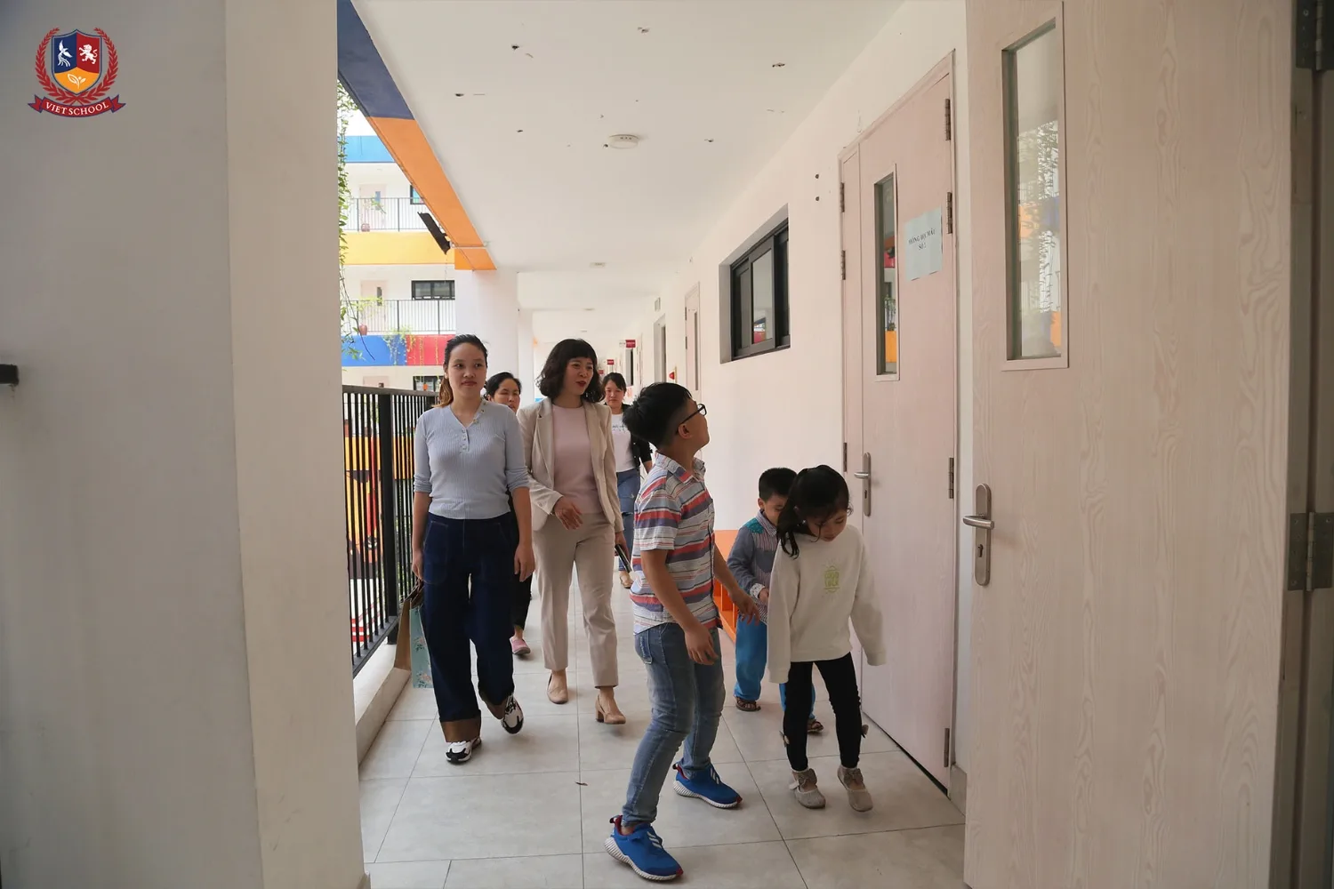 tham quan trực tiếp trường