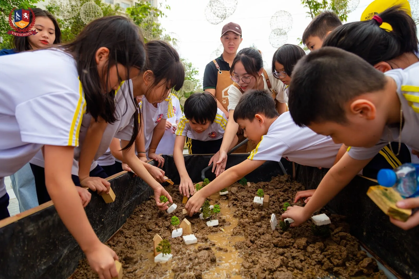 KHỐI 3 THỎA SỨC SÁNG TẠO TẠI CREATIVE GARA