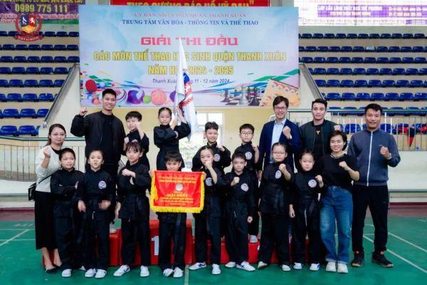 ĐỘI TUYỂN VÕ CỔ TRUYỀN XUẤT SẮC BẢO VỆ THÀNH CÔNG NGÔI VÔ ĐỊCH