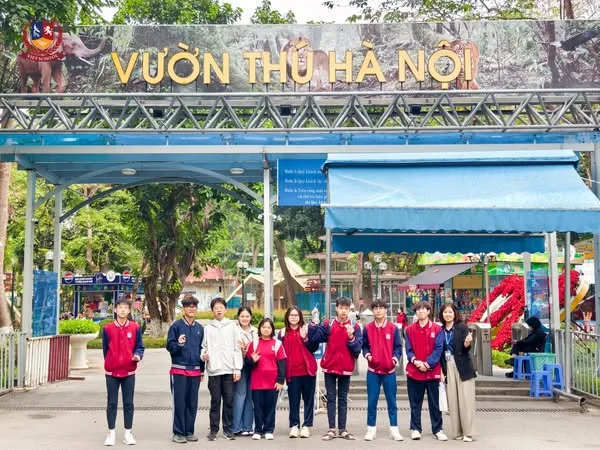 HỌC SINH KHỐI 9 NGHIÊN CỨU ĐA DẠNG ĐỘNG VẬT TẠI VƯỜN THÚ HÀ NỘI