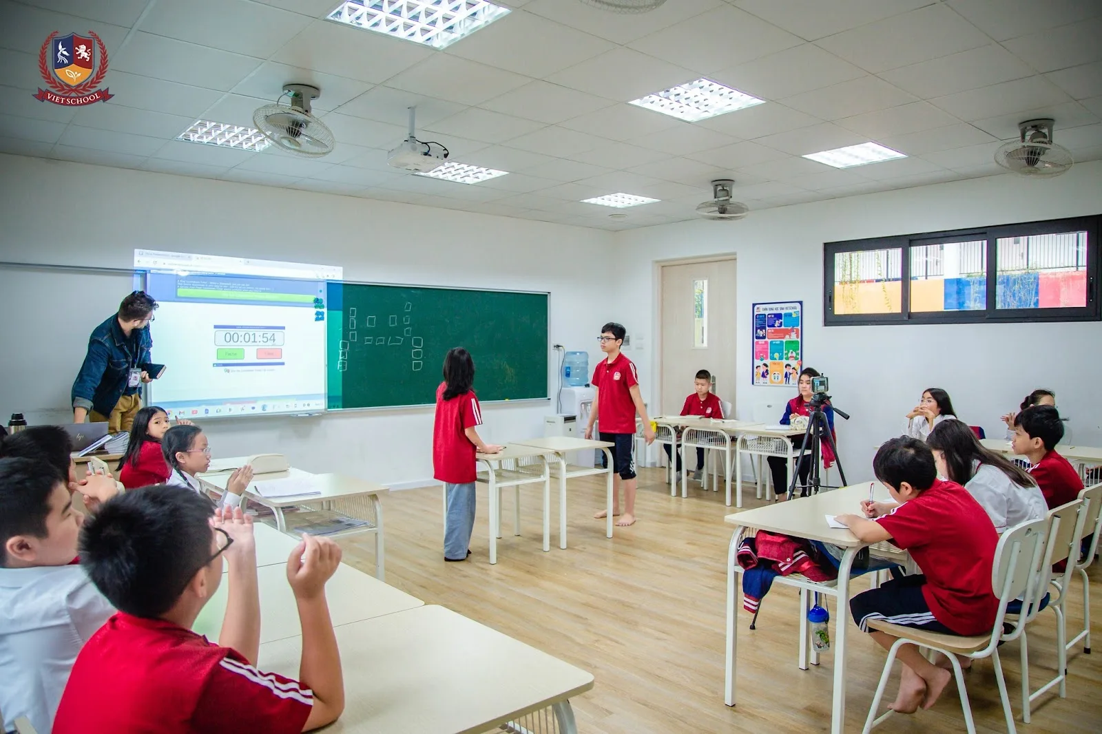 VIETSCHOOL NEWSLETTER 02/2024 - BẢN TIN THÁNG 02/2024 - VIETSCHOOL