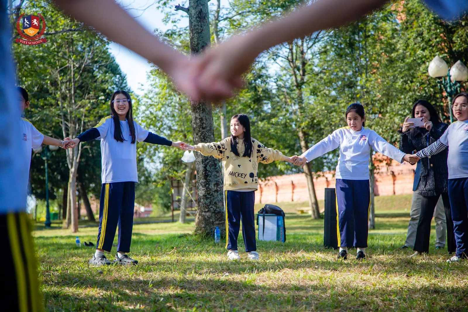 CHUYẾN TÀU THANH XUÂN VIETSCHOOL: HÀNH TRÌNH 5 NĂM RỰC RỠ Những chuyến đi trải nghiệm, dã ngoại đầy ắp kỷ niệm.