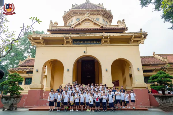 HỌC SINH KHỐI 4 TRẢI NGHIỆM LÀM “NHÀ SỬ HỌC NHÍ” TẠI BẢO TÀNG LỊCH SỬ QUỐC GIA
