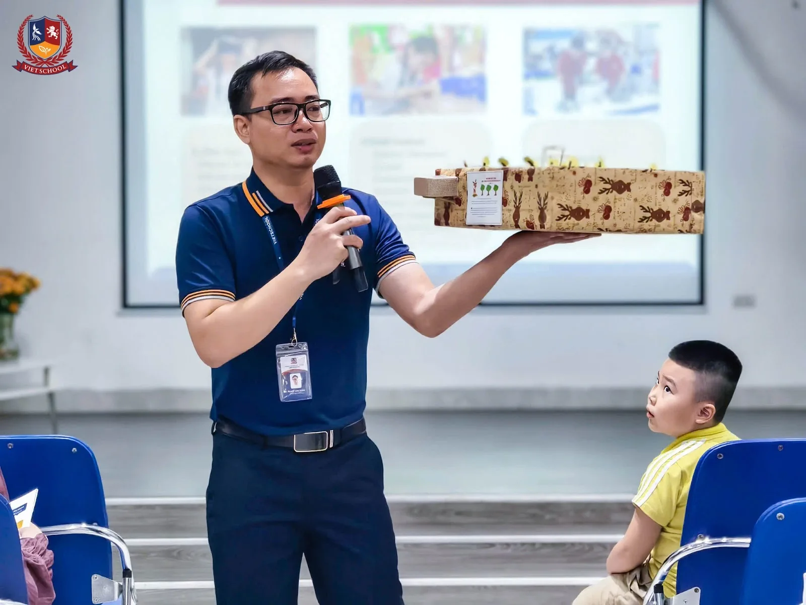 HỘI THẢO GIÁO DỤC STEAM TRONG KỶ NGUYÊN SỐ: SÁNG TẠO HIỆN TẠI, MỞ LỐI TƯƠNG LAI
