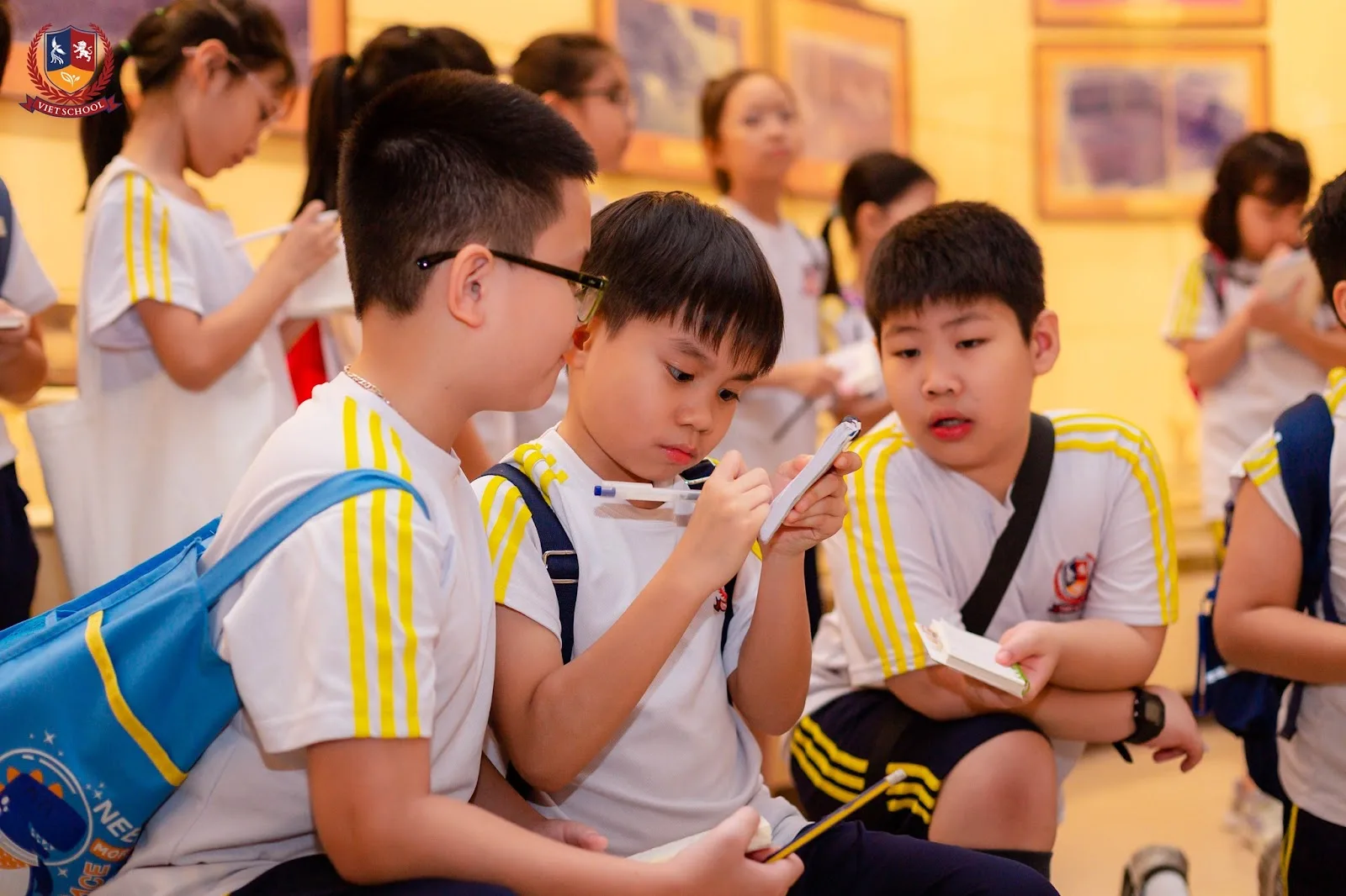 HỌC SINH KHỐI 4 TRẢI NGHIỆM LÀM “NHÀ SỬ HỌC NHÍ” TẠI BẢO TÀNG LỊCH SỬ QUỐC GIA