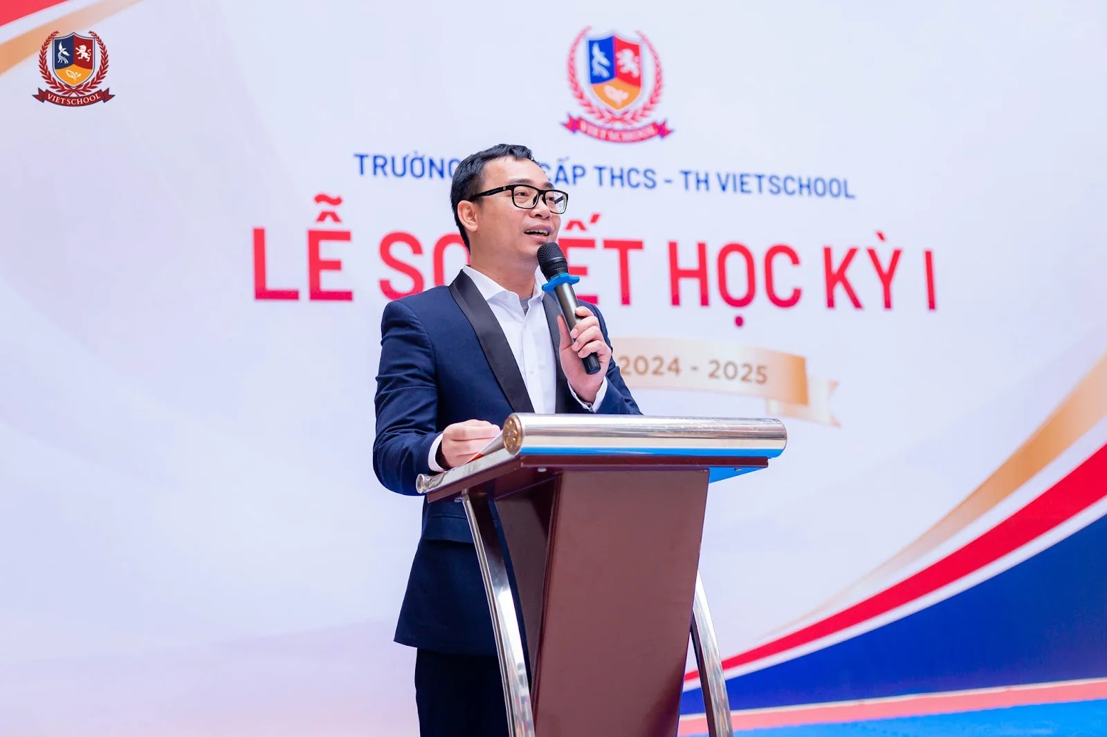 SƠ KẾT HỌC KỲ I NĂM HỌC 2024-2025: HÀNH TRÌNH NỖ LỰC VÀ TRÀN ĐẦY CẢM HỨNG