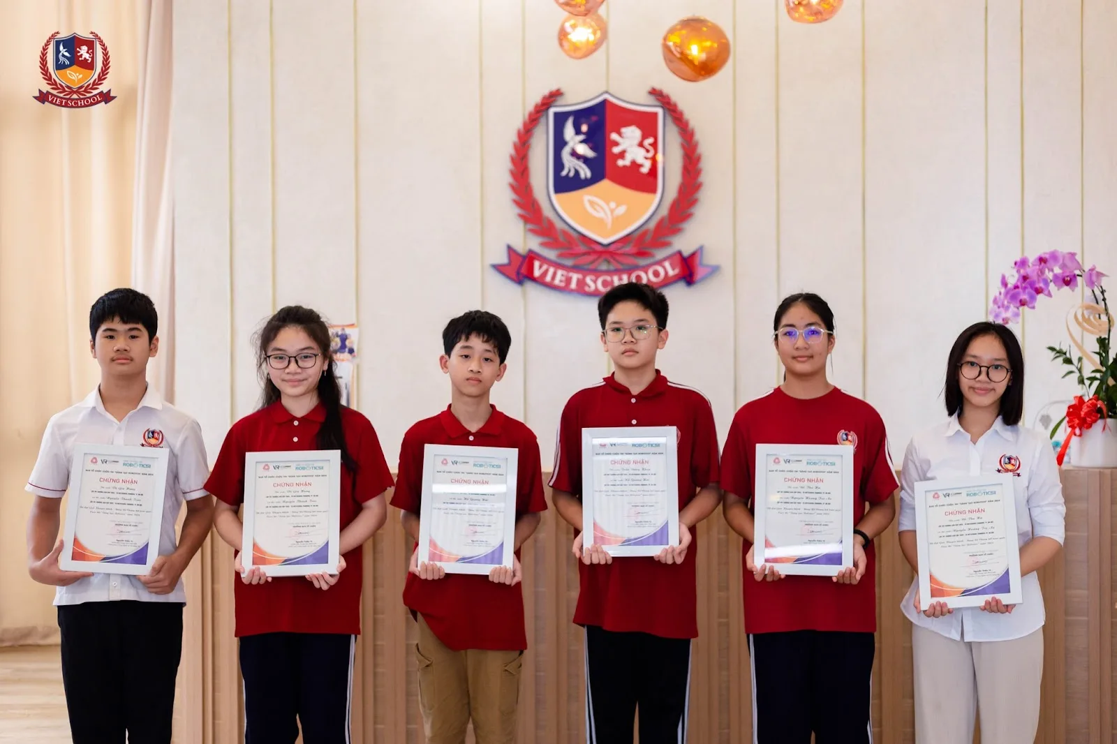VIETSCHOOL GIÀNH 6 GIẢI THƯỞNG TẠI VÒNG CHUNG KẾT QUỐC GIA CUỘC THI SÁNG TẠO ROBOTICS 2024