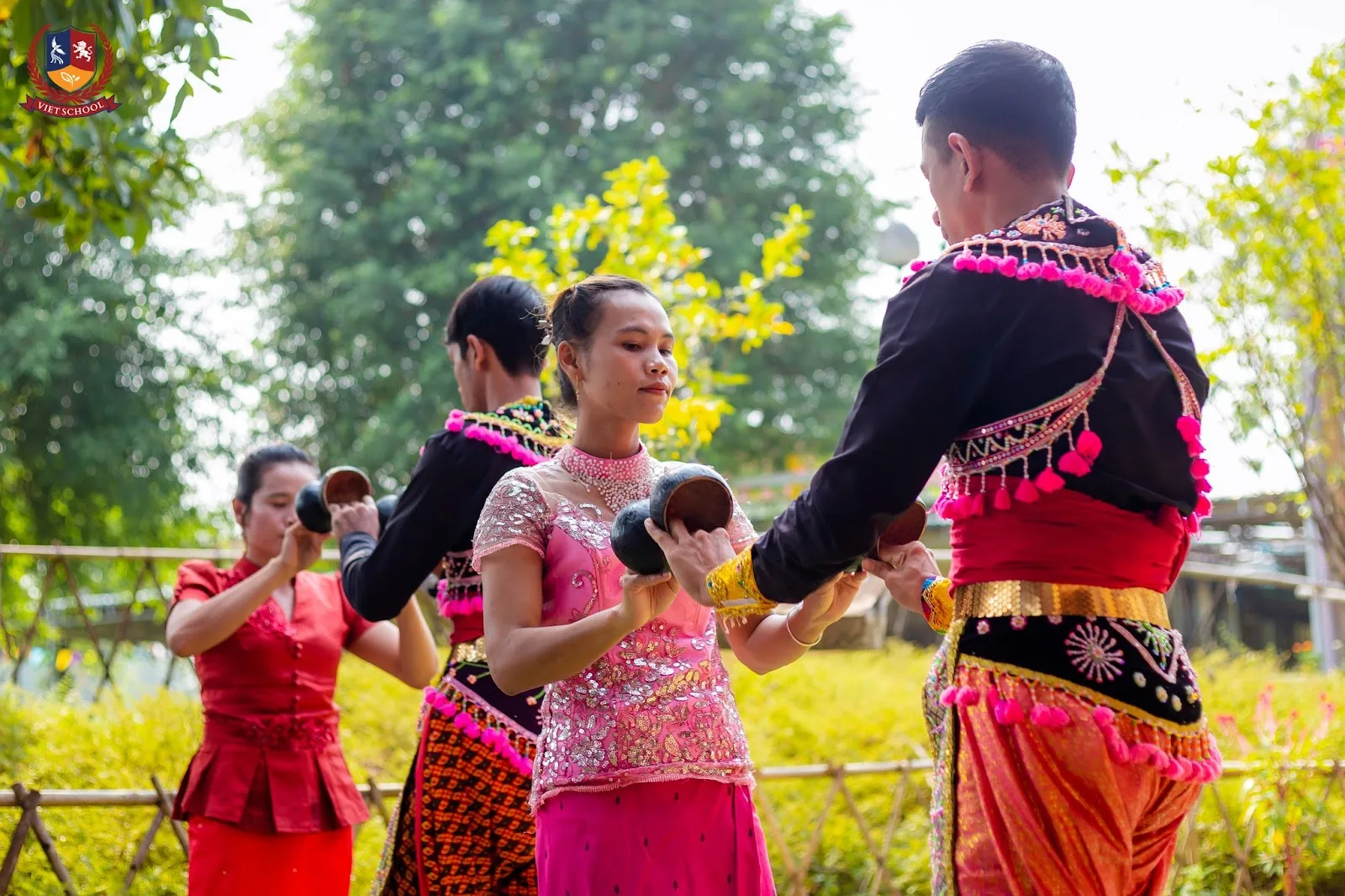 KHỐI 5 - TRẢI NGHIỆM 2 NGÀY 1 ĐÊM: HÀNH TRÌNH KẾT NỐI VÀ YÊU THƯƠNG