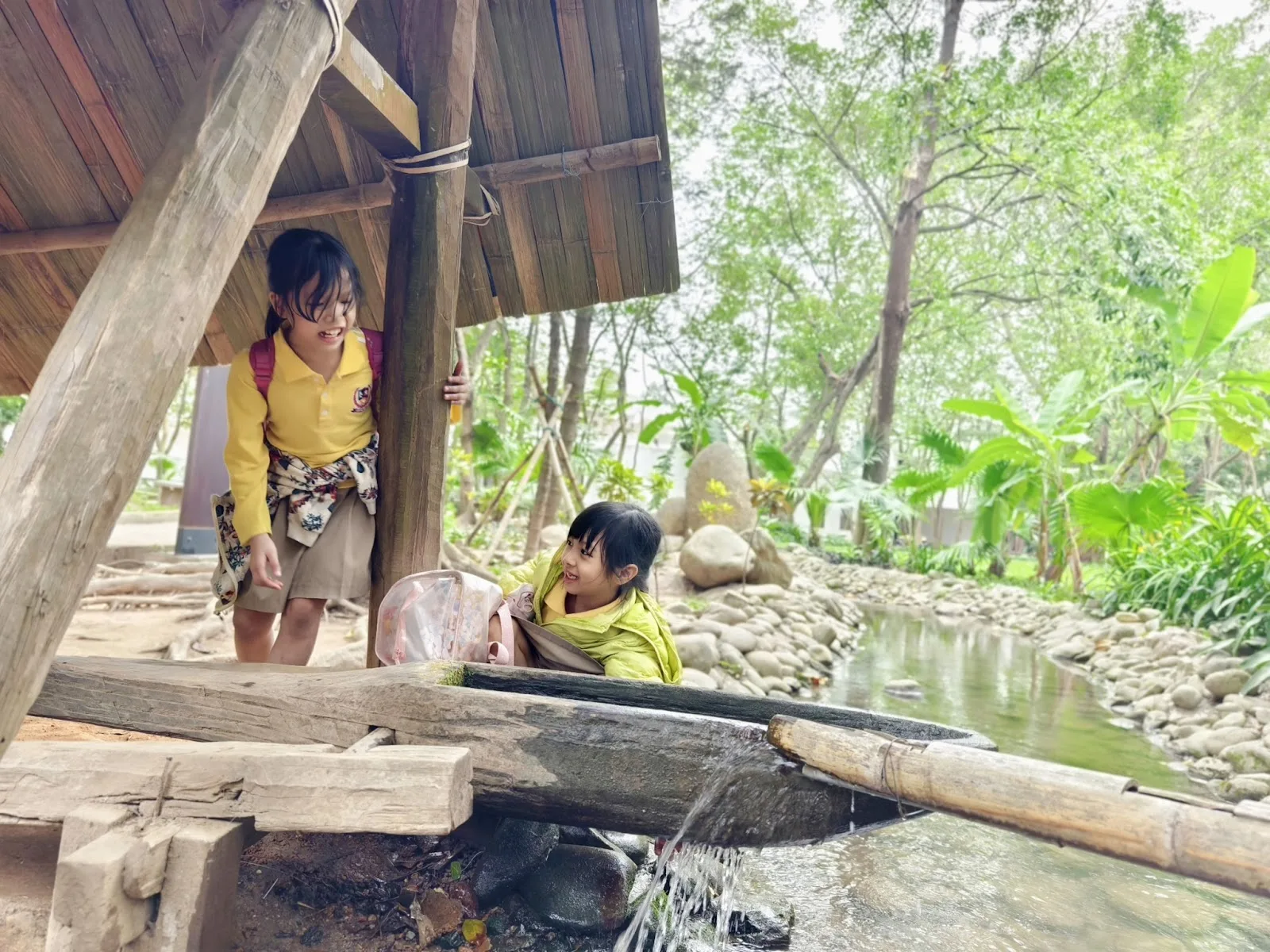 KHỐI 3 ĐI QUA NHỮNG MIỀN DI SẢN XUYÊN VIỆT GIỮA LÒNG HÀ NỘI