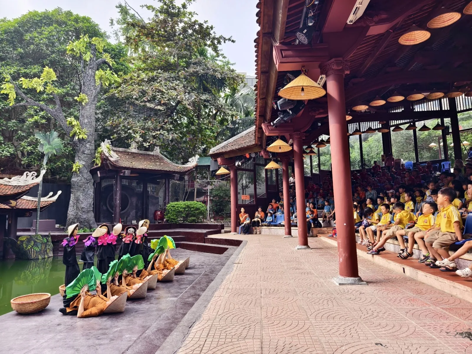KHỐI 1 LẠC VÀO THẾ GIỚI CỔ TÍCH TẠI NHÀ HÁT MÚA RỐI VIỆT NAM