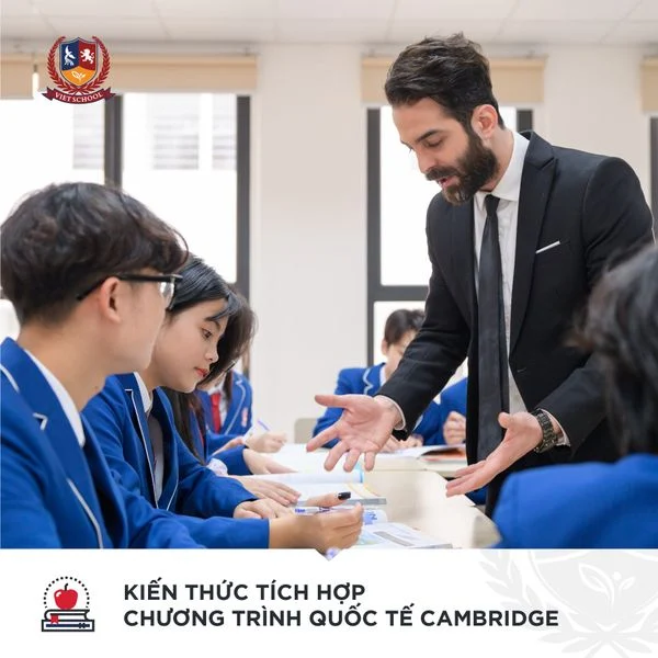 CON VÀO LỚP 6, CHA MẸ NÊN ĐỊNH HƯỚNG HỌC TIẾNG ANH NHƯ THẾ NÀO?