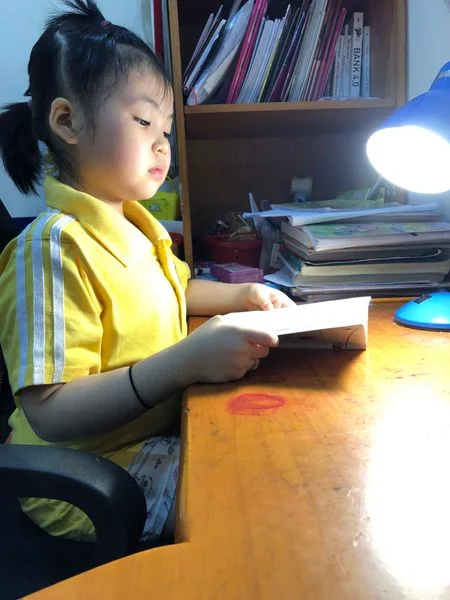 VIETSCHOOLERS DUY TRÌ THÓI QUEN ĐỌC SÁCH KHI NGHỈ HÈ
