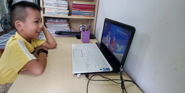 TIẾNG TRỐNG TRƯỜNG VANG LÊN, ĐÁNH DẤU NĂM HỌC MỚI BẮT ĐẦU
