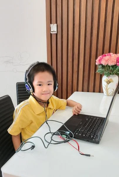 TIẾNG TRỐNG TRƯỜNG VANG LÊN, ĐÁNH DẤU NĂM HỌC MỚI BẮT ĐẦU