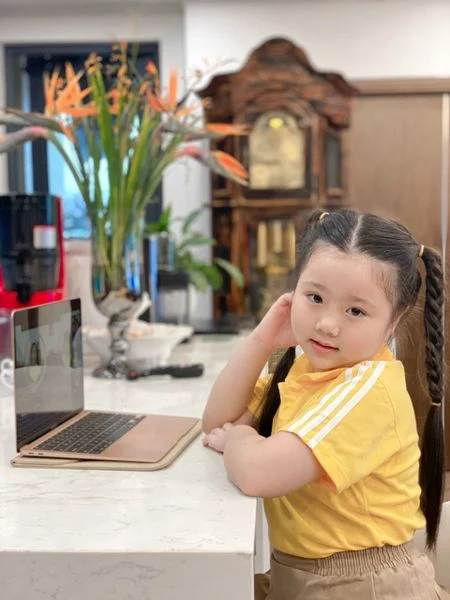TIẾNG TRỐNG TRƯỜNG VANG LÊN, ĐÁNH DẤU NĂM HỌC MỚI BẮT ĐẦU