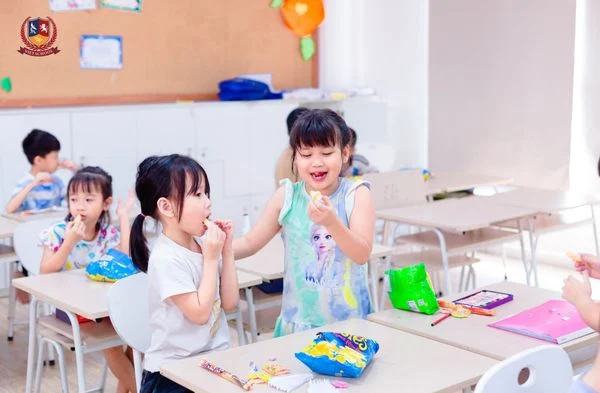 TỔNG KẾT TRẠI HÈ TIỀN TIỂU HỌC - 2K17 ON BOARD: LỚP 1 ƠI, TỚ ĐÃ SẴN SÀNG!