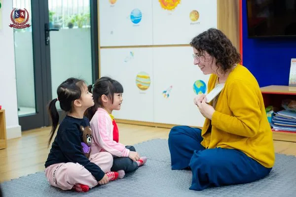 TRÍ TUỆ CẢM XÚC: NỀN TẢNG CHO CUỘC SỐNG HẠNH PHÚC VÀ CÂN BẰNG CỦA TRẺ