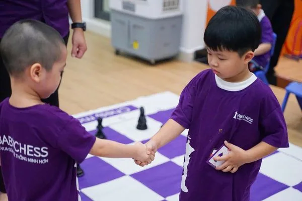 TỔNG KẾT CLB CỜ VUA BABYCHESS KHOÁ 1: NHỮNG MÀN SO TÀI GAY CẤN CỦA CÁC “KỲ THỦ NHÍ"