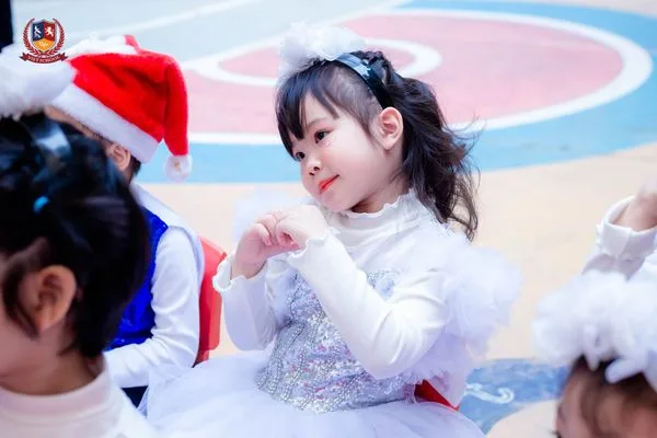 MERRY CHRISTMAS: GIÁNG SINH DIỆU KỲ, YÊU THƯƠNG LAN TỎA