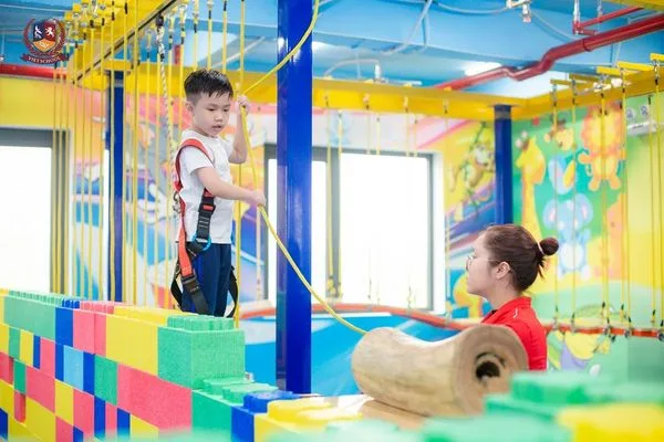 CÁC BẠN NHỎ VUI KHÁM PHÁ, VẬN ĐỘNG THÔNG MINH, CHỌN SÁCH YÊU THÍCH