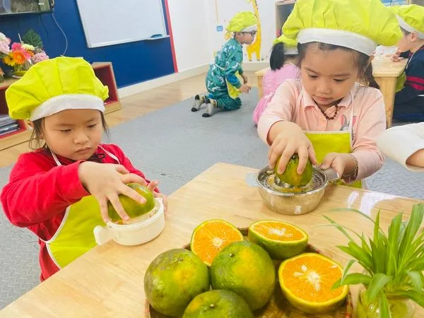 VIETSKILLS: PHA NƯỚC CAM VÀ THƯỞNG THỨC