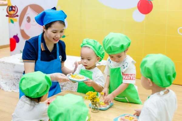 BÉ HỌC LÀM BÁNH PIZZA VÀ TÌM HIỂU ẨM THỰC NƯỚC Ý