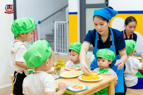 BÉ HỌC LÀM BÁNH PIZZA VÀ TÌM HIỂU ẨM THỰC NƯỚC Ý