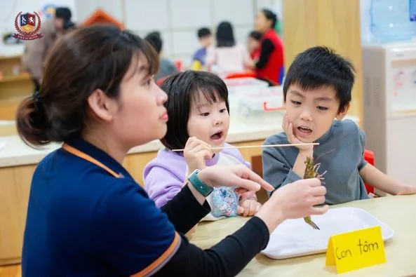 ỨNG DỤNG CÁC PHƯƠNG PHÁP GIÁO DỤC KIẾN TẠO NHỮNG ĐỨA TRẺ TOÀN DIỆN