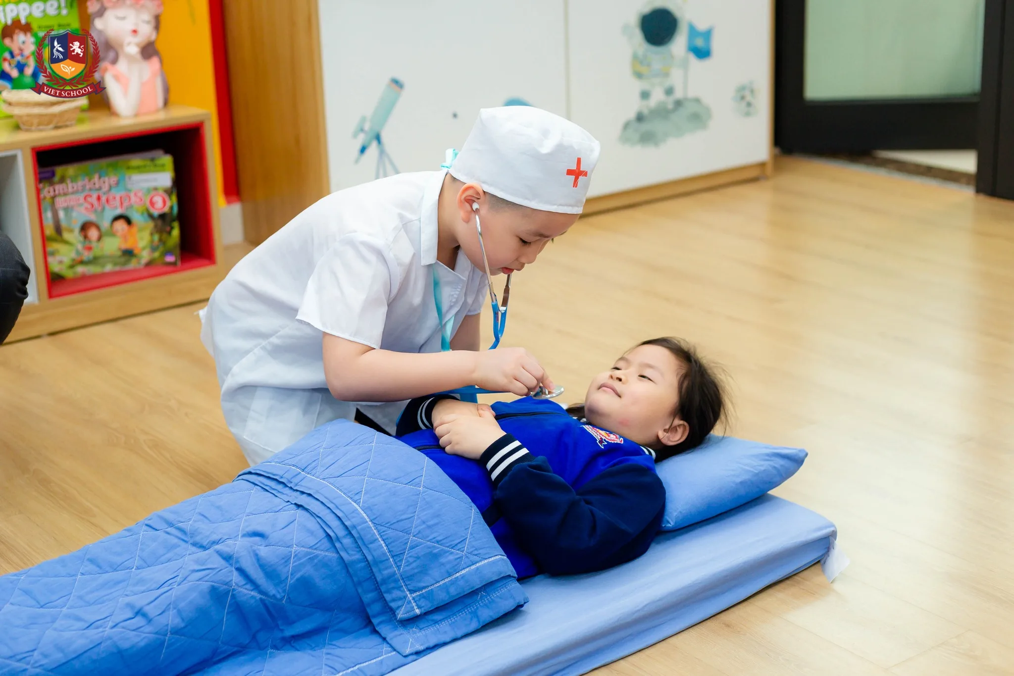 NHỮNG GIỜ TIẾNG ANH “CHUYỂN ĐỘNG”: KHÔNG CHỈ HỌC NGÔN NGỮ, TRẺ CÒN ĐƯỢC SỐNG CÙNG NGÔN NGỮ