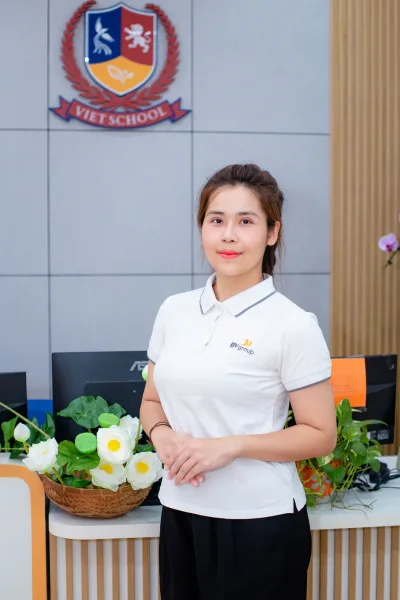 Cô Lê Ngọc Anh