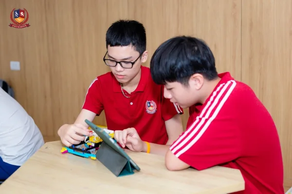 stem và steam khác nhau như thế nào