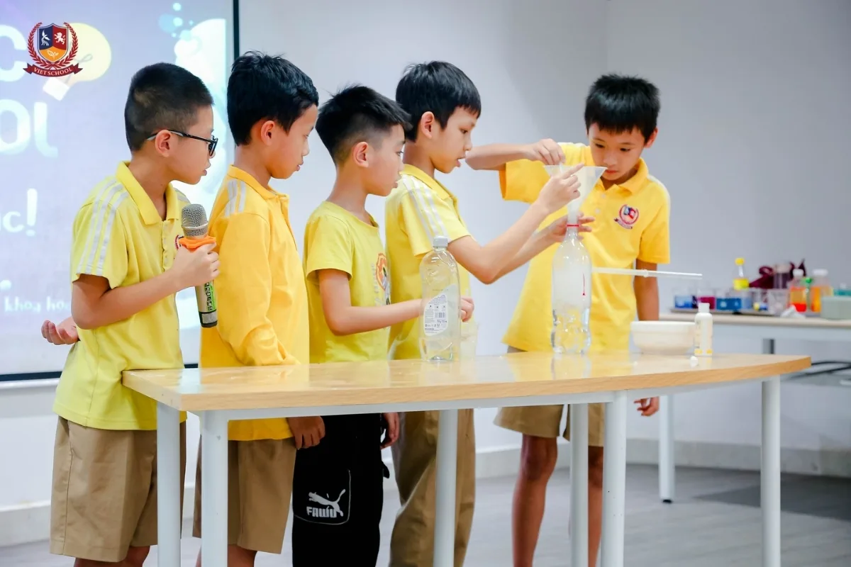 Phương pháp STEAM khuyến khích trẻ trải nghiệm, tự nghiên cứu và khám phá