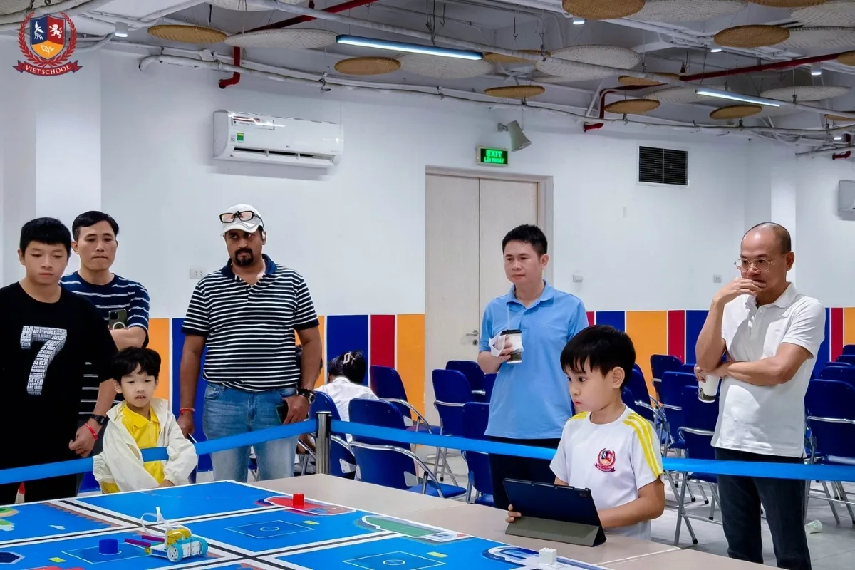 Lập trình STEAM tạo điều kiện cho học sinh thỏa sức sáng tạo và thử nghiệm