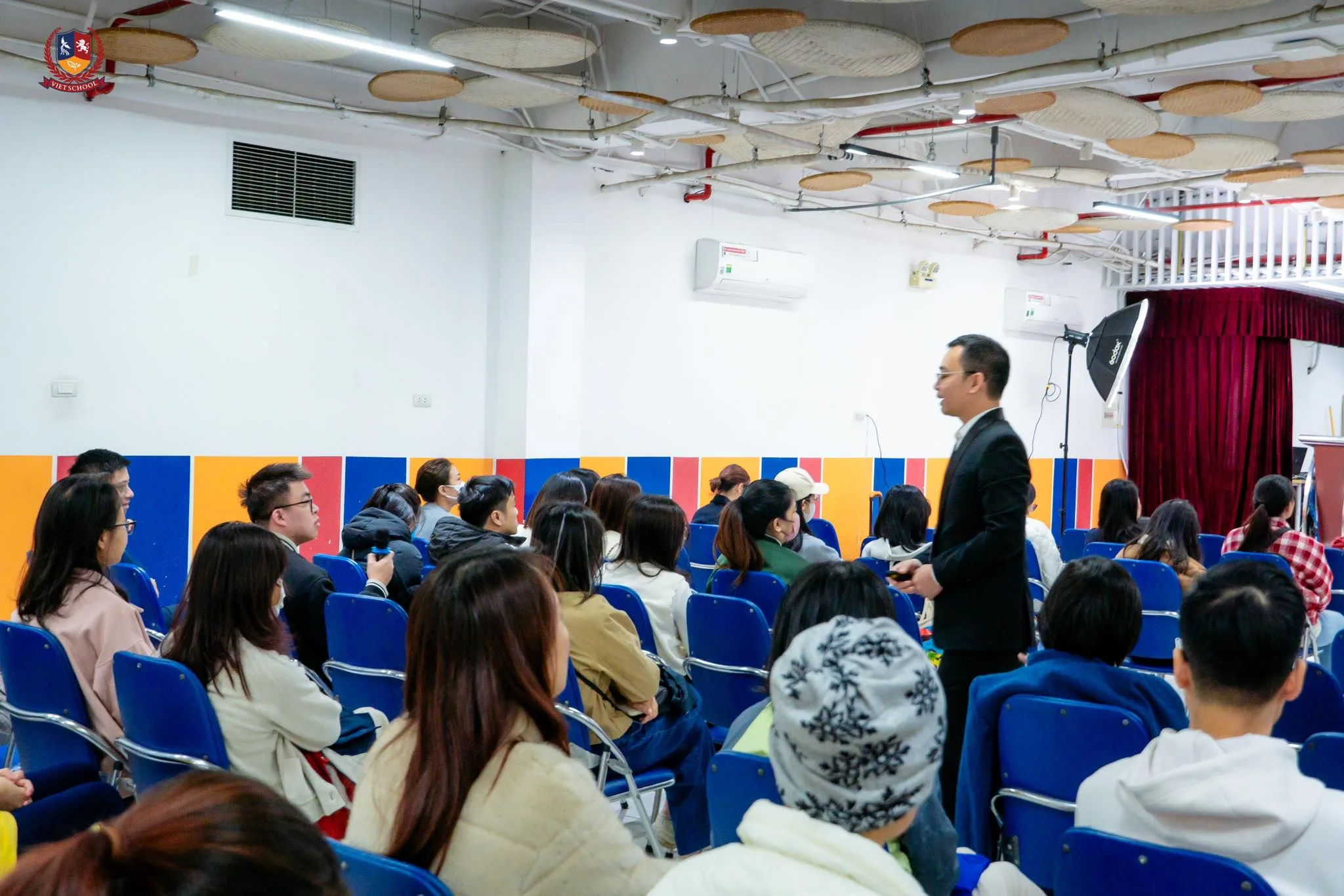 Những điều phụ huynh cần biết khi tuyển sinh lớp 1 cho con