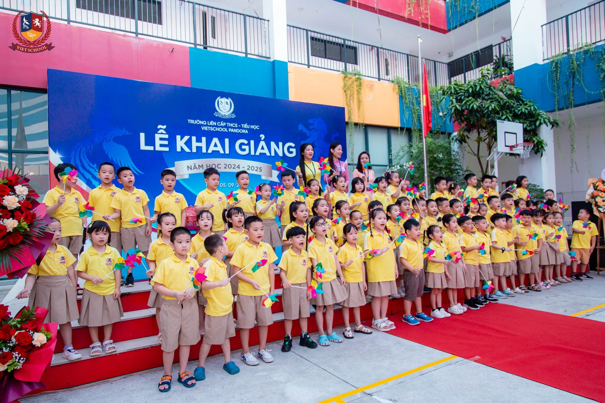 học phí trường tiểu học